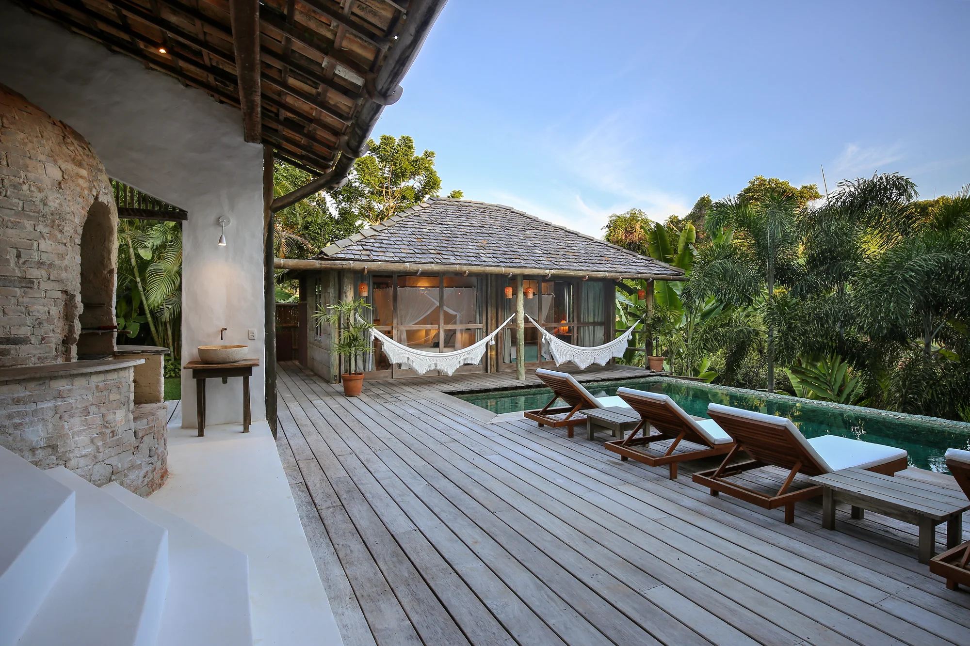 CASA 03 - PROX. AO QUADRADO