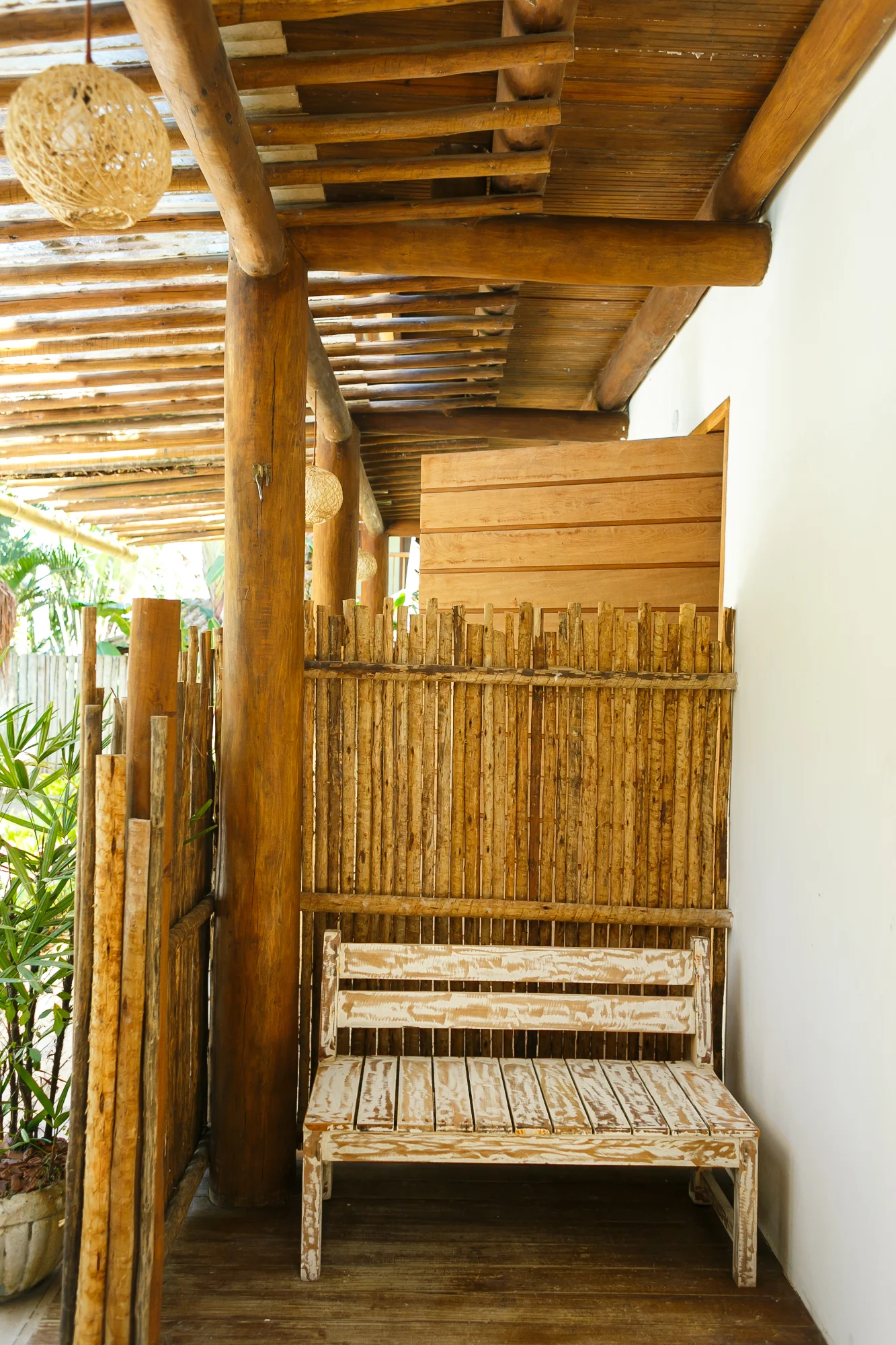 CASA 14 - PROX. AO QUADRADO