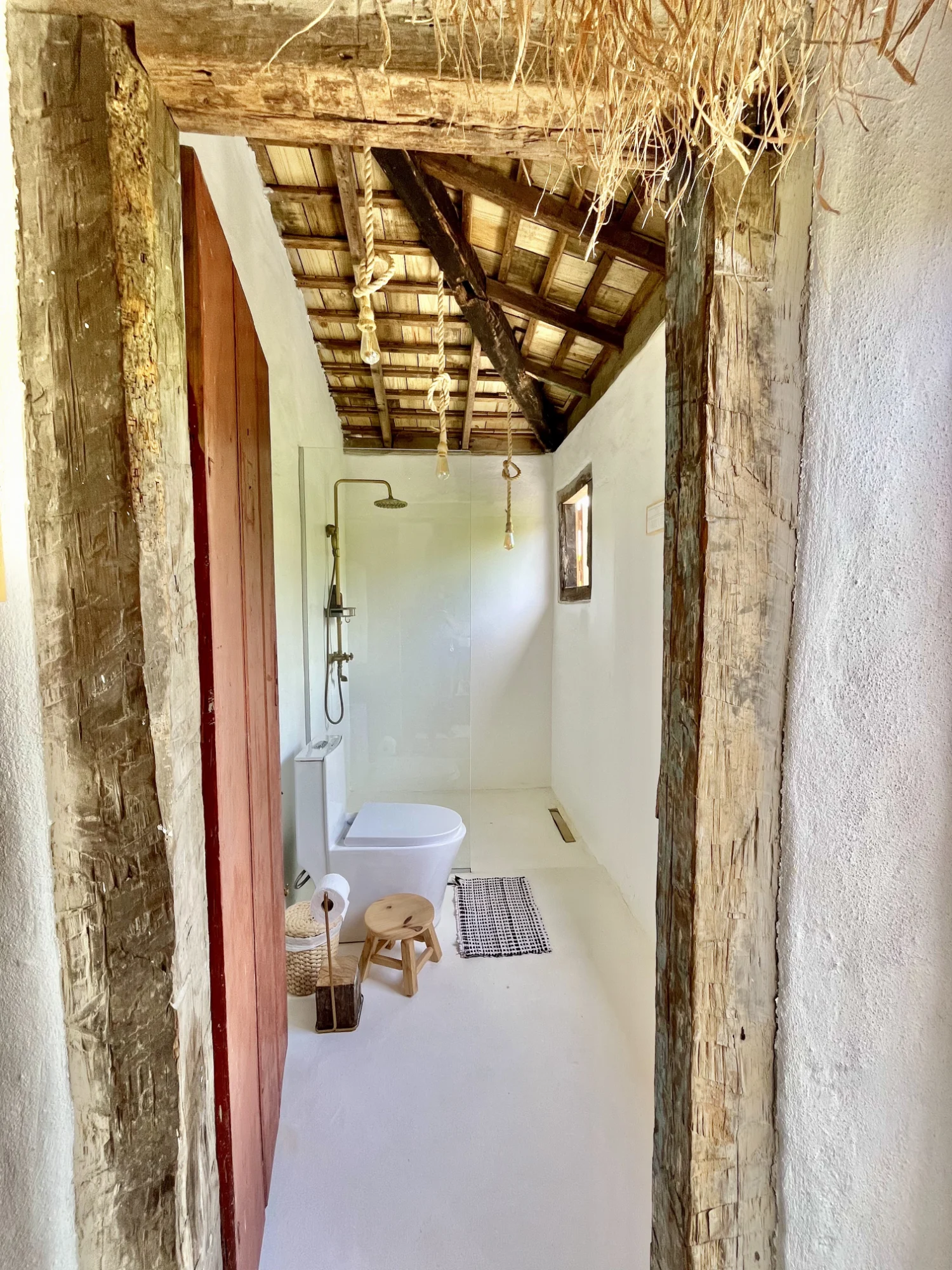 CASA 04 - OUTEIRO DA BRISA