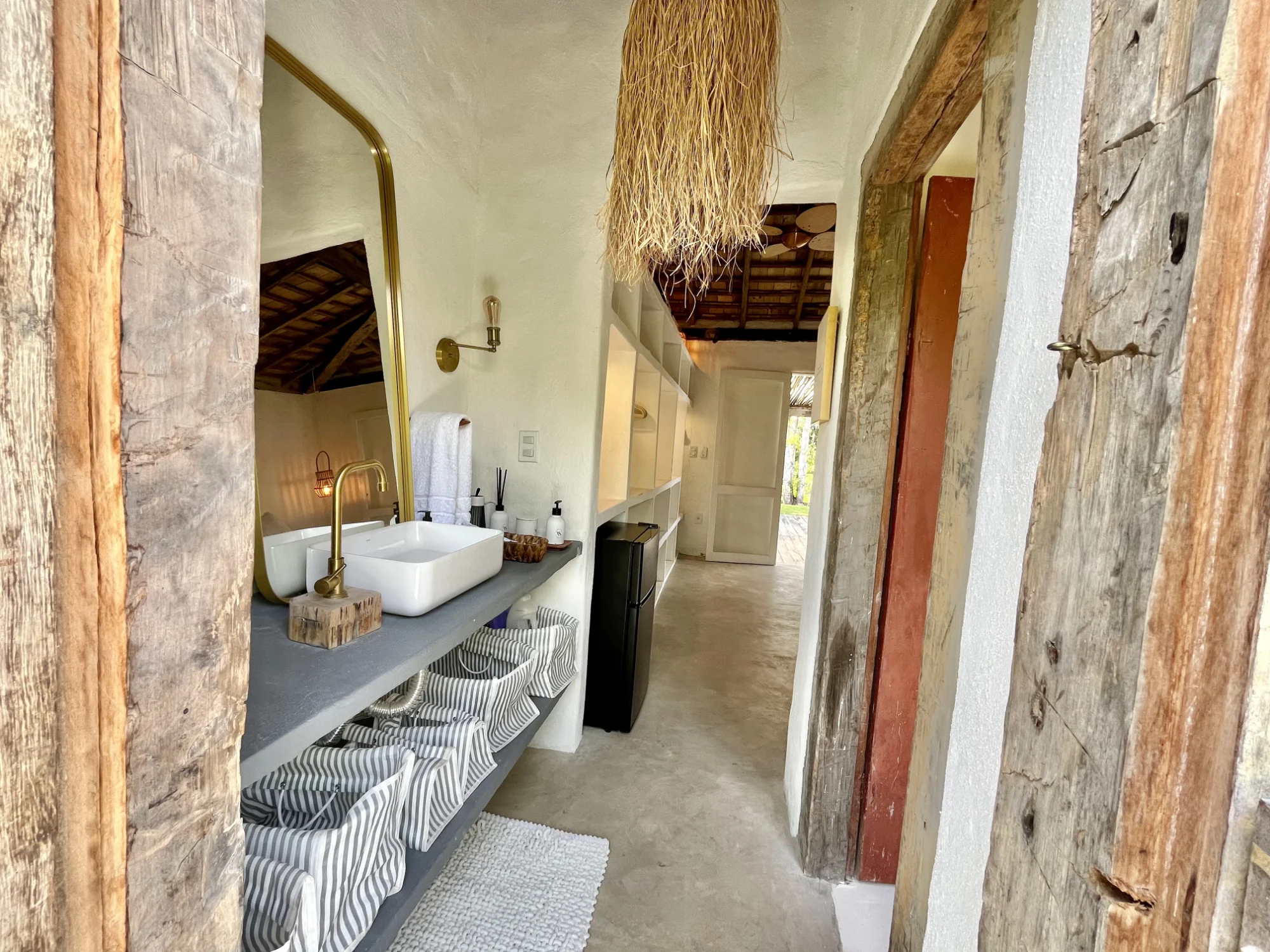 CASA 04 - OUTEIRO DA BRISA